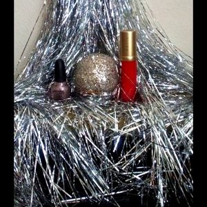 🆕 LISTING!! GLAM THE NIGHT AWAY BUNDLE